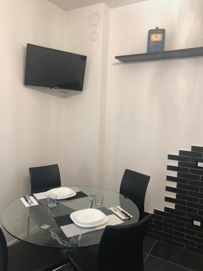 Blaxej, Nel Cuore Di Verona, Moderno Ed Elegante, 4 Posti Letto, Wi-Fi, Self Check In Apartment Exterior photo