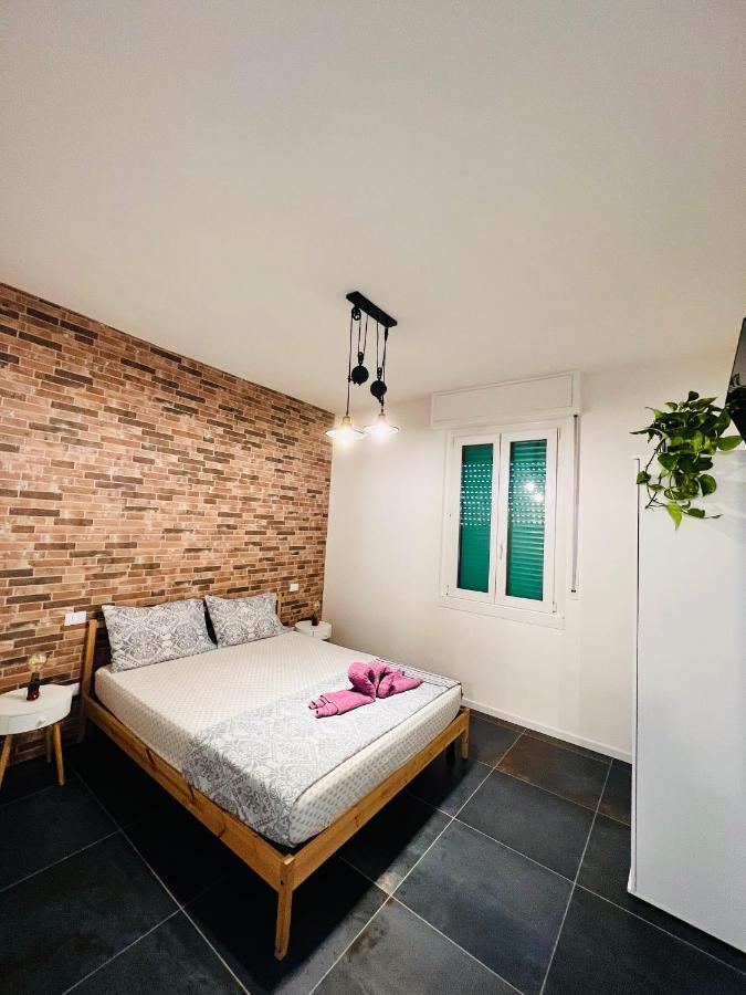 Blaxej, Nel Cuore Di Verona, Moderno Ed Elegante, 4 Posti Letto, Wi-Fi, Self Check In Apartment Exterior photo