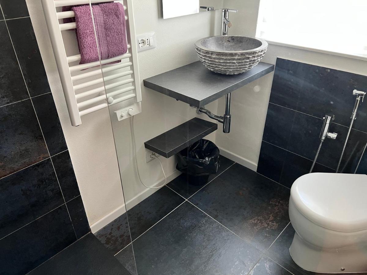 Blaxej, Nel Cuore Di Verona, Moderno Ed Elegante, 4 Posti Letto, Wi-Fi, Self Check In Apartment Exterior photo
